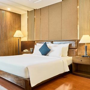 Kin Hotel Thi Sach